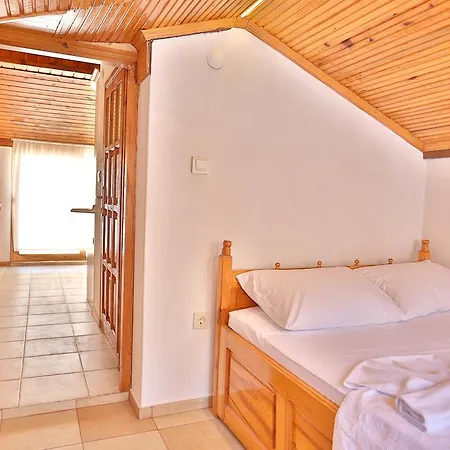 Limon Apart Apartment *