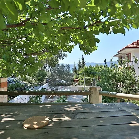 Limon Apart Apartment *